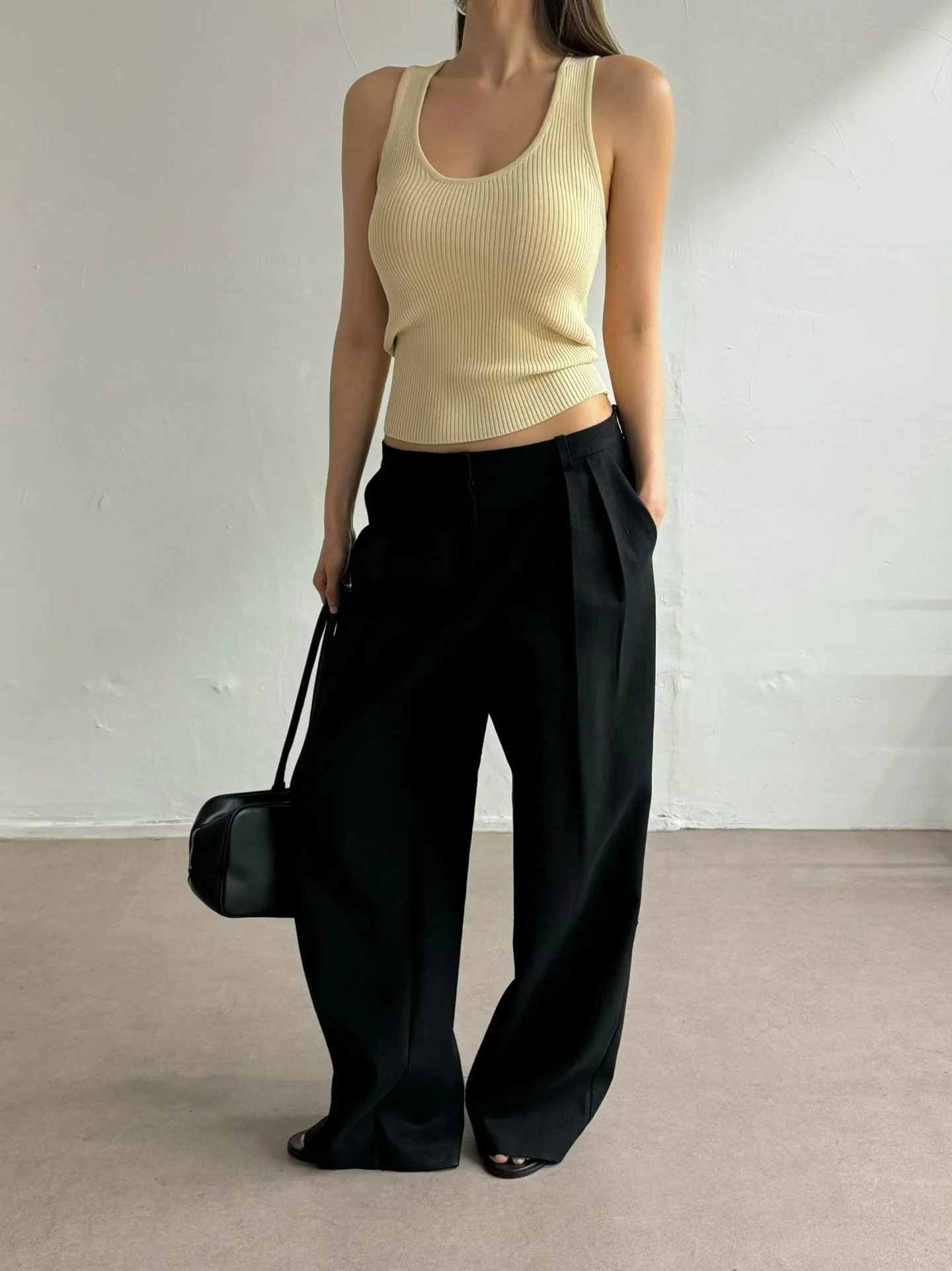 PRE-SPRING SALE 26